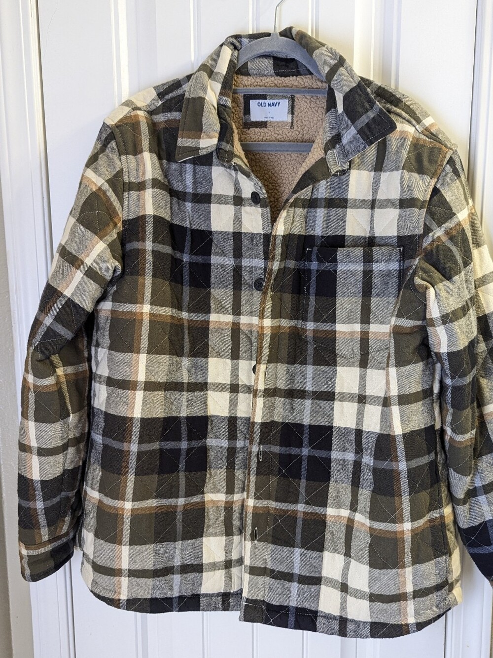 Old Navy Quilted Plaid Jacket in Olive & Cream